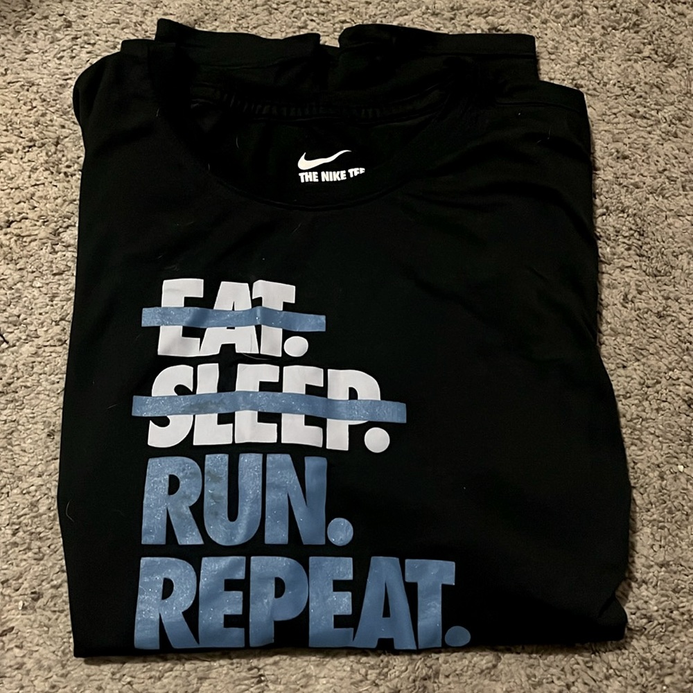 Men’s Nike tee